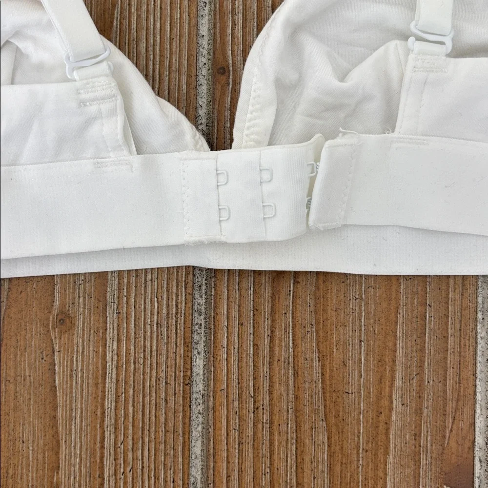 GAP White Cotton/Modal Traiangle Bralette Size Medium NWOT - Picture 2 of 4